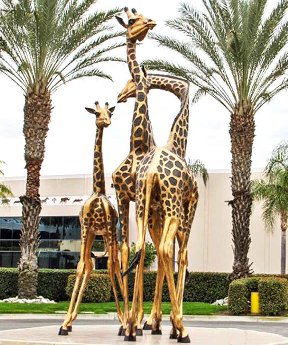 outdoor bronze giraffe sculpture