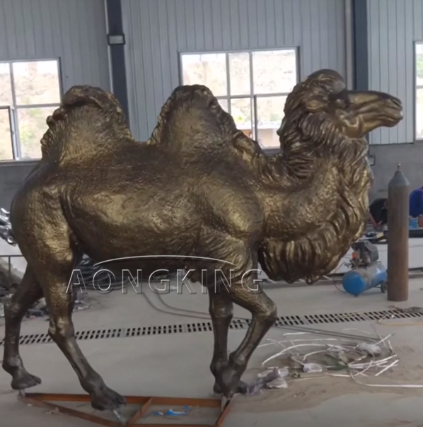 Modern Art Outdoor Indoor Decor Bronze Life Size Camel Statue